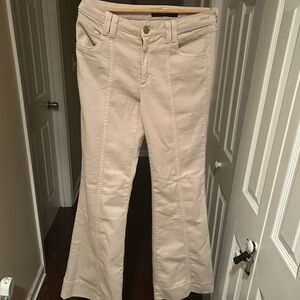 Goldsign Light Cream Denim with details